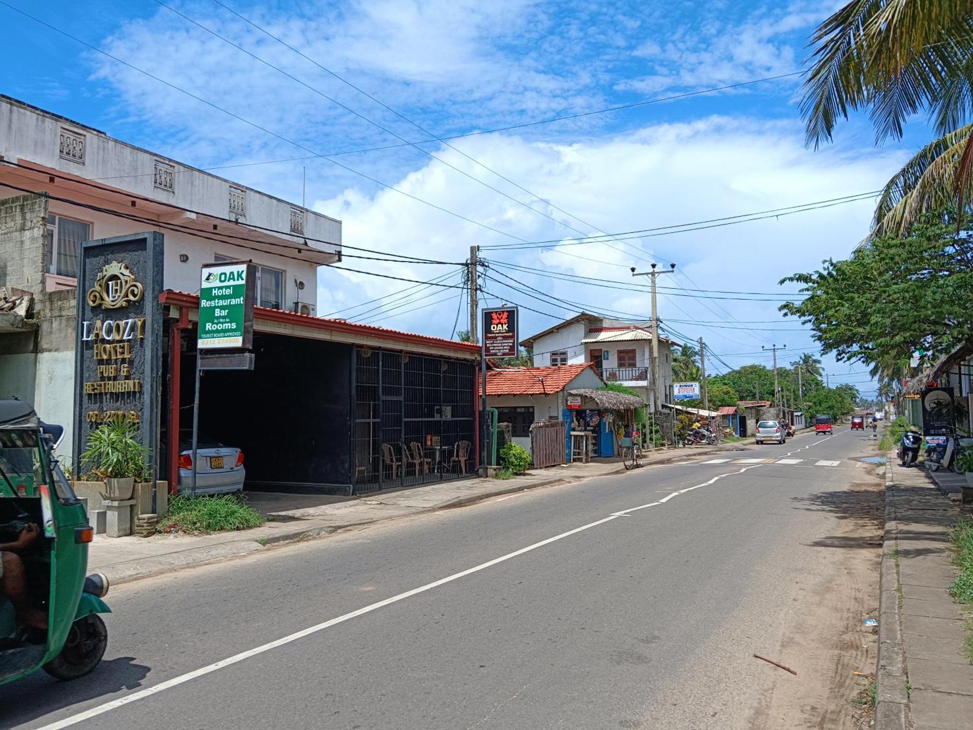 La Cozy Hotel & Restaurant Negombo Daluwekotuwa Exterior photo