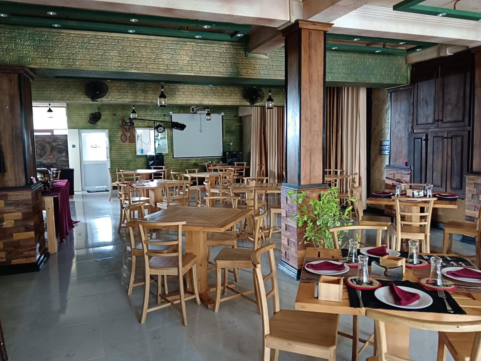 La Cozy Hotel & Restaurant Negombo Daluwekotuwa Exterior photo