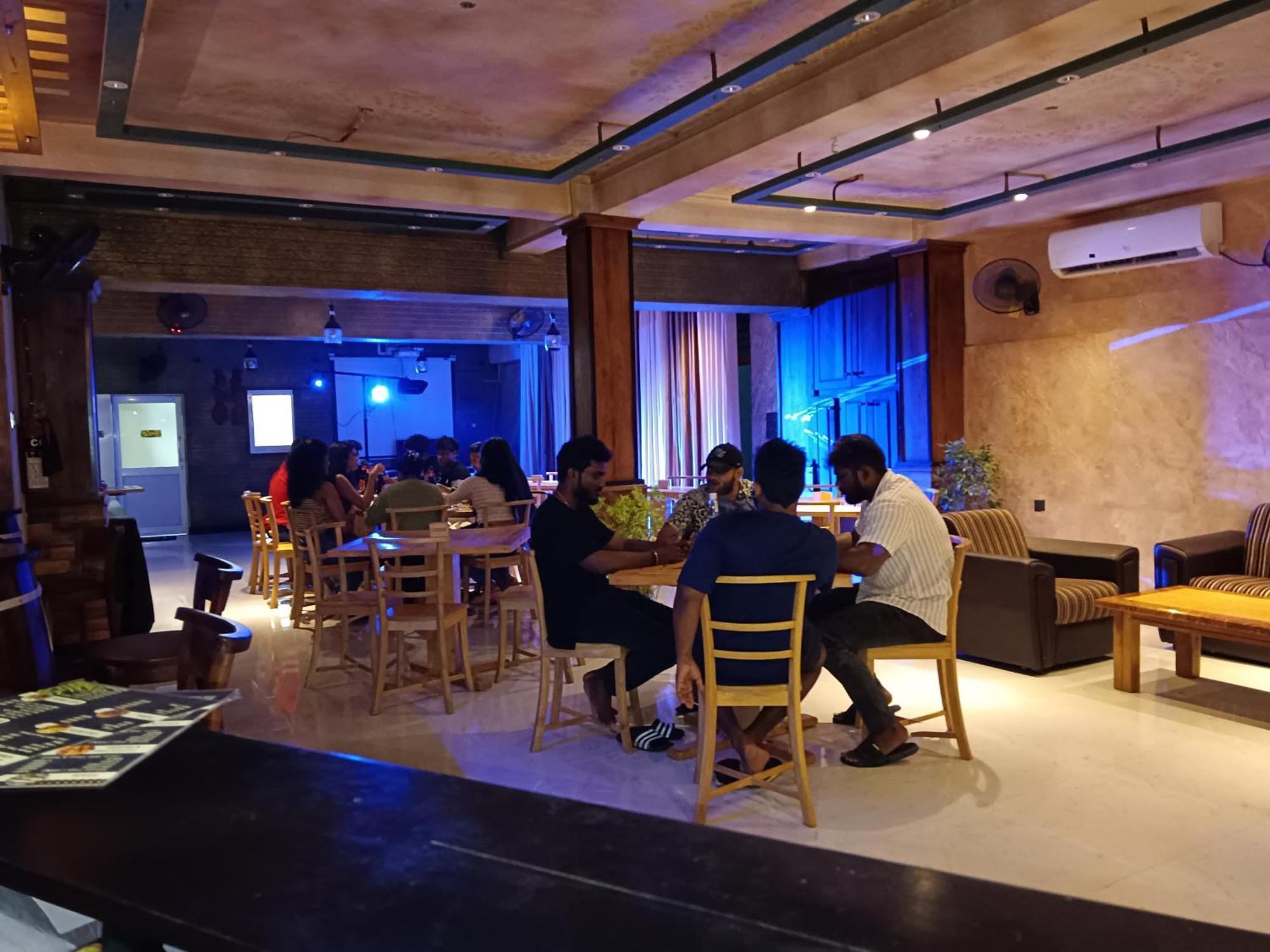 La Cozy Hotel & Restaurant Negombo Daluwekotuwa Exterior photo